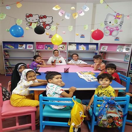 جلسه قصه گویی برای کودکان